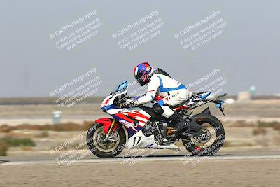 media/Nov-03-2025-Lets Ride (Mon) [[4d74c1c4d3]]/B Group/1220pm (Wheelie Bump)/